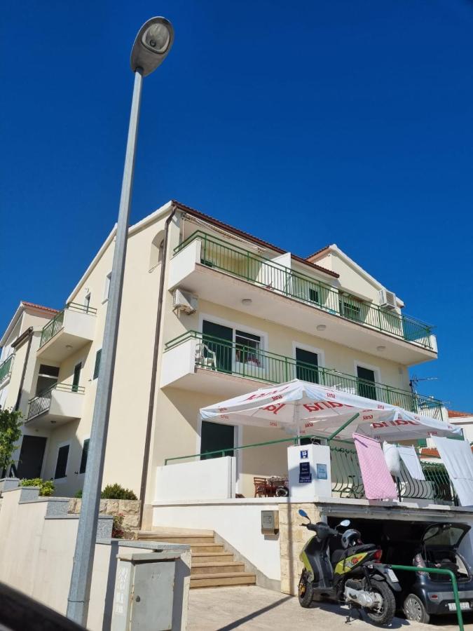 Apartmani Toni Poce 2 Primošten Buitenkant foto