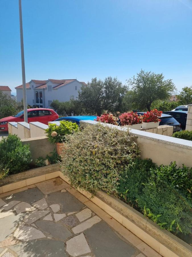 Apartmani Toni Poce 2 Primošten Buitenkant foto