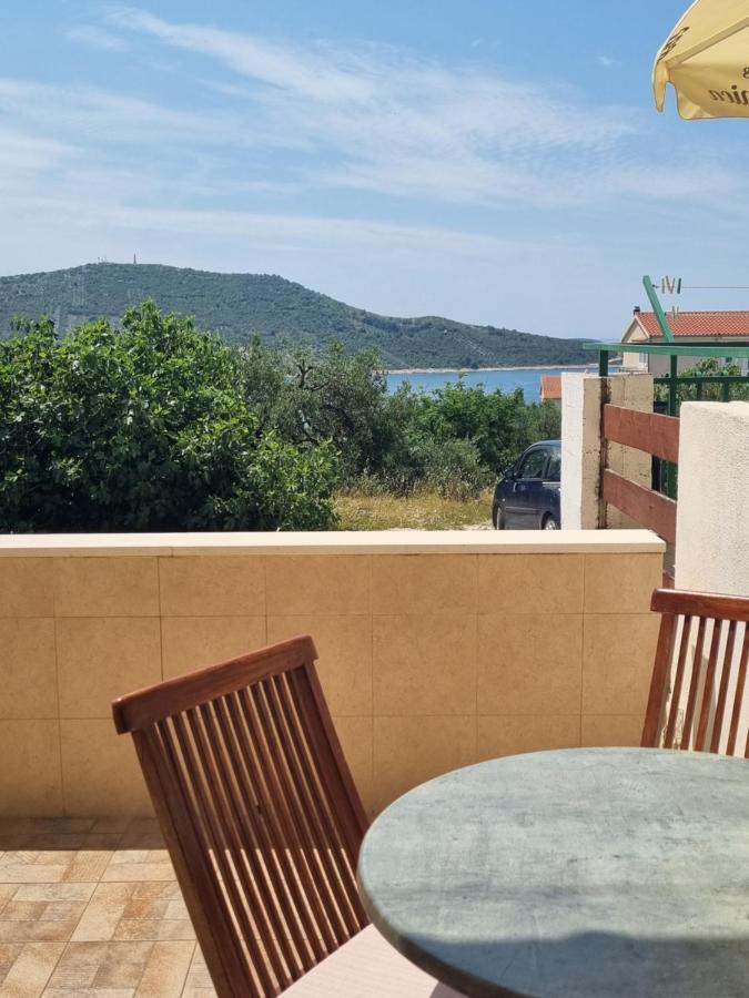 Apartmani Toni Poce 2 Primošten Buitenkant foto