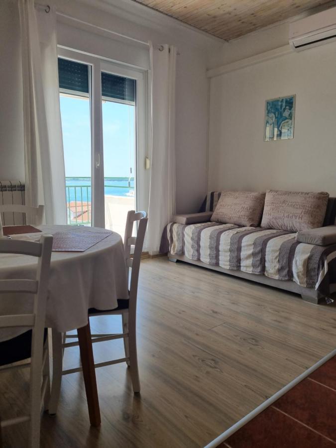 Apartmani Toni Poce 2 Primošten Buitenkant foto