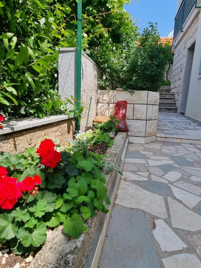 Apartmani Toni Poce 2 Primošten Buitenkant foto